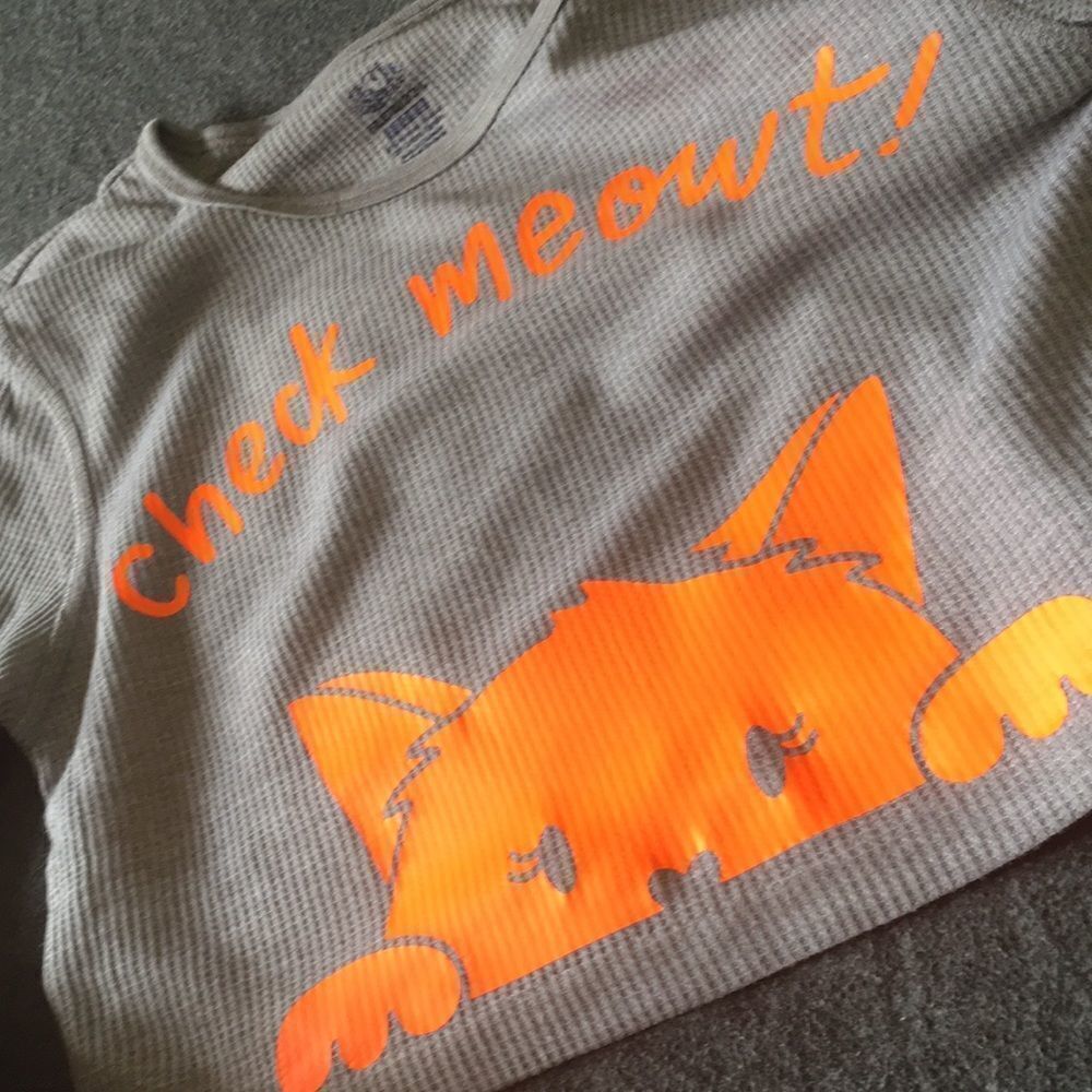 Check Meowt Thermal CropTop - Picture 7 of 9